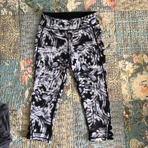 Sweaty Betty crop leggings